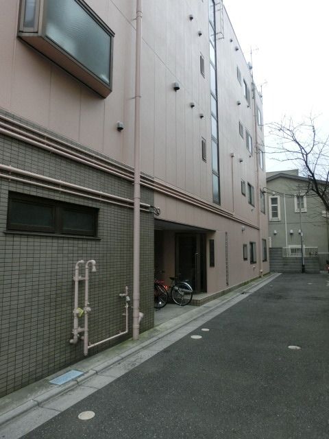 建物外観　日比谷線「三ノ輪駅」徒歩5分