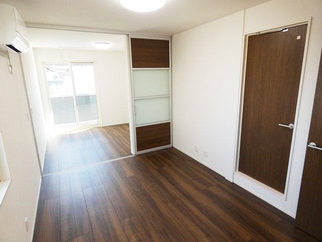 居室・リビング　9.1帖のリビングスペース