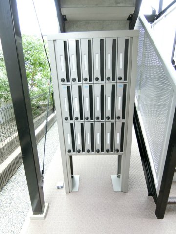 エントランス　清潔なエントランスです