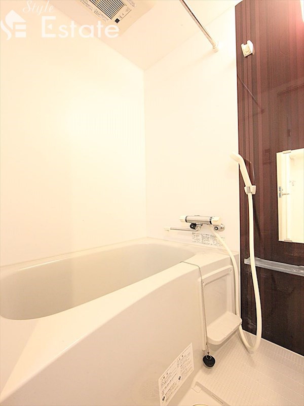 バス・シャワールーム　バスルーム