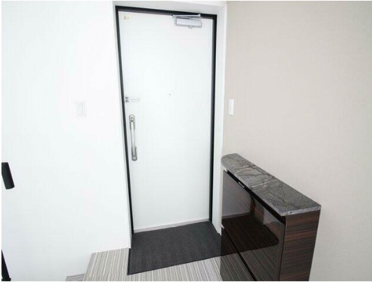 玄関　別部屋参照