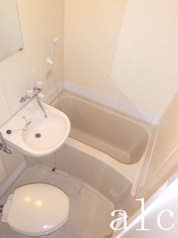 バス・シャワールーム　きれいなお風呂です