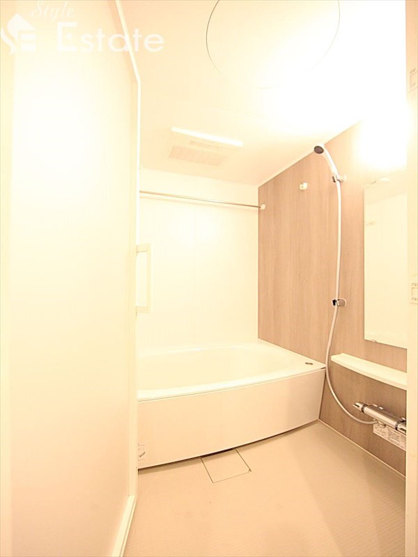 バス・シャワールーム　バスルーム