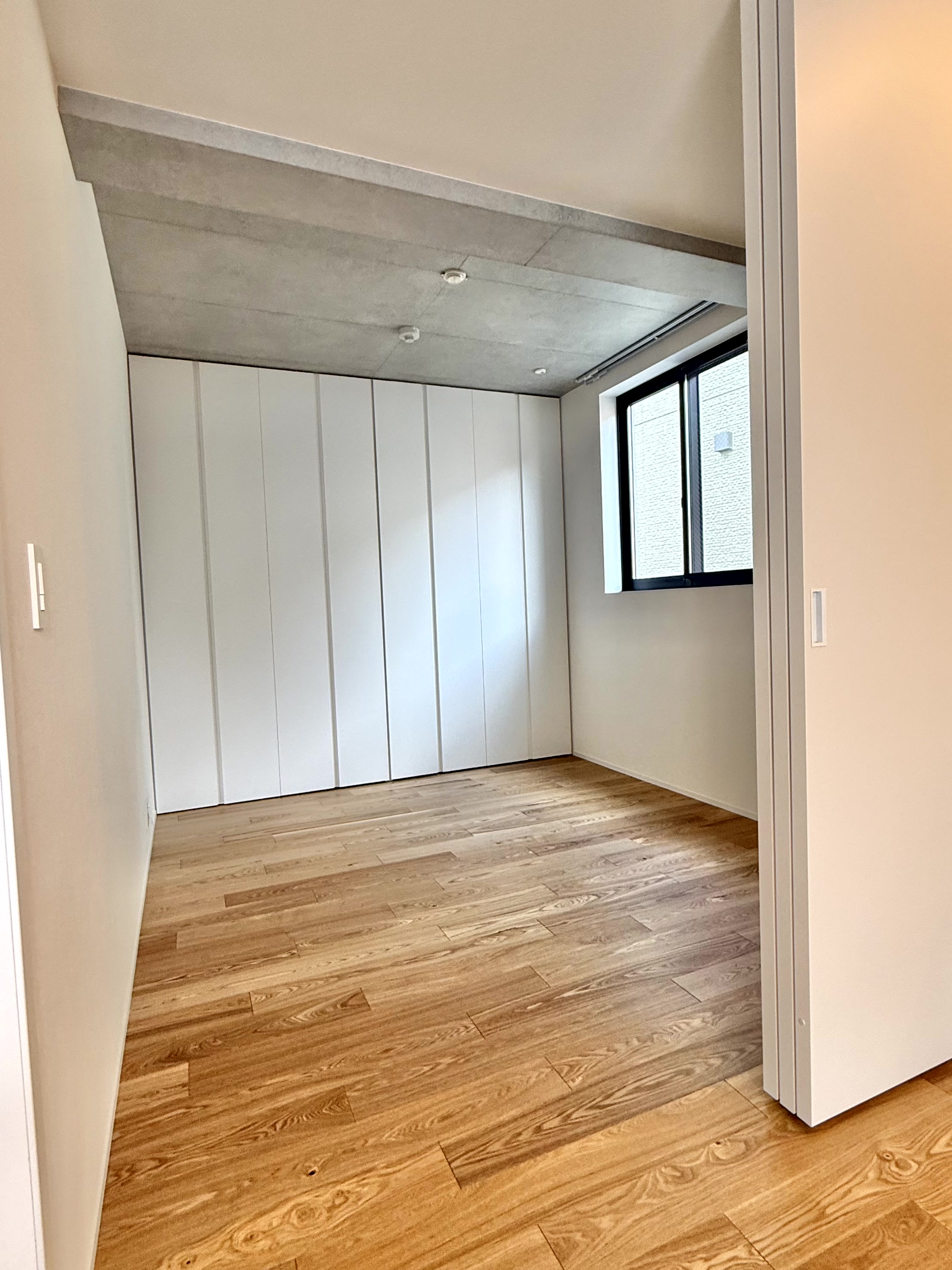 居室・リビング　スライドドアで部屋を仕切る開放するも自在~住みやすい空間設計