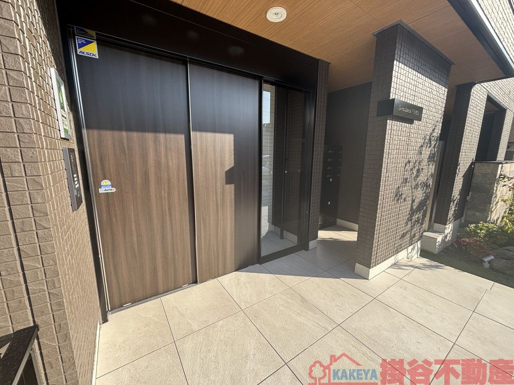 エントランス　エントランス