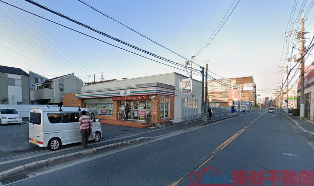 コンビニ　セブンイレブン高槻下田部町2丁目店（コンビニ）まで250m