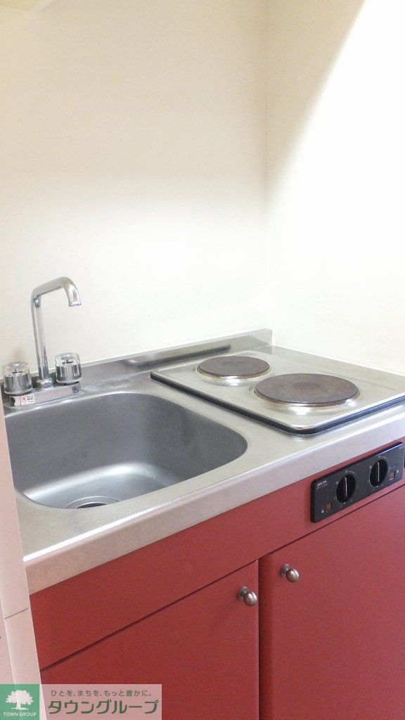 キッチン　2口のラジエントヒーター