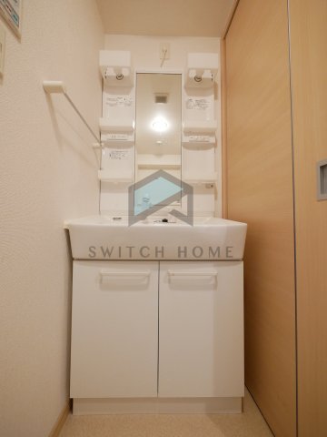 洗面設備　独立洗面台です