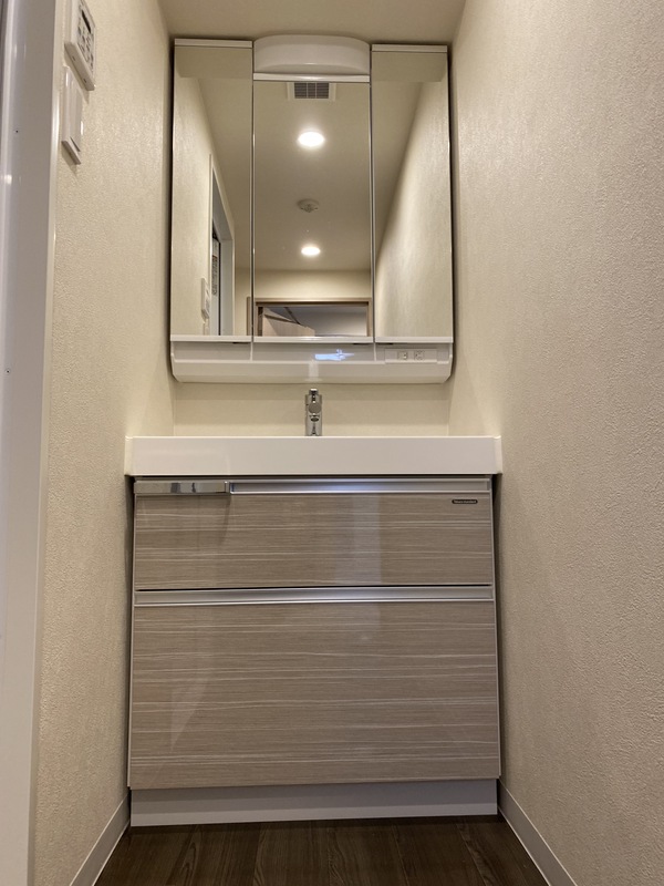 洗面設備　使いやすい洗面所です