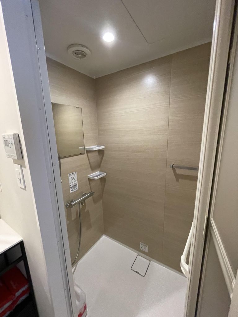 バス・シャワールーム　シャワールーム