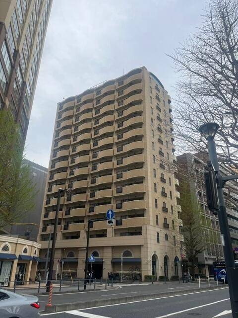 建物外観　オートロック完備