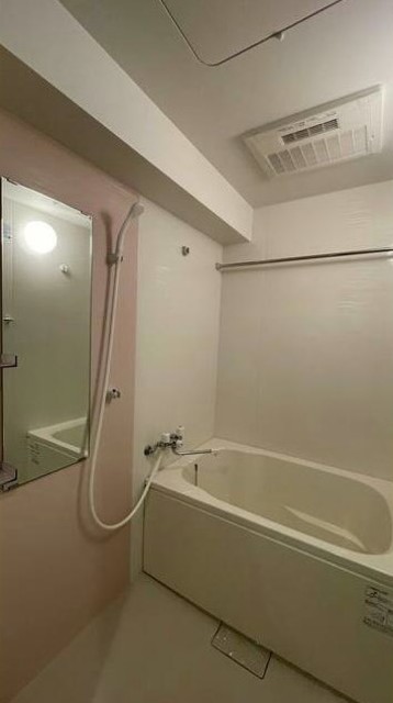 バス・シャワールーム　バスルーム