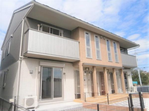 建物外観　軽量鉄骨造 地上2階建て
