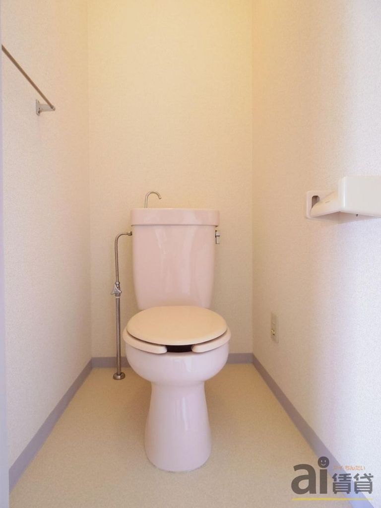 トイレ　※同仕様写真