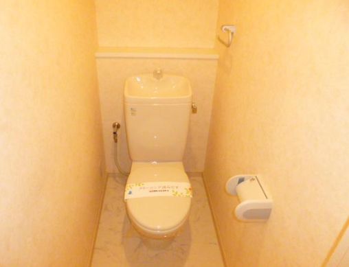 トイレ　落ち着いたトイレです