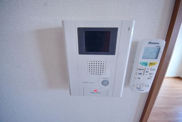 セキュリティ　★モニタ付きのインターホンです★