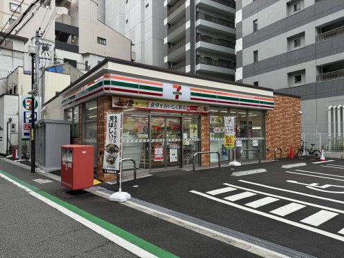 コンビニ　セブンイレブン 大阪江戸堀北通店（コンビニ）まで206m