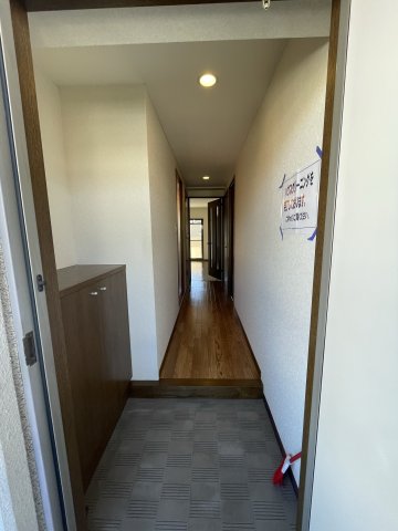 玄関　(参考)同マンション同間取り他部屋の写真