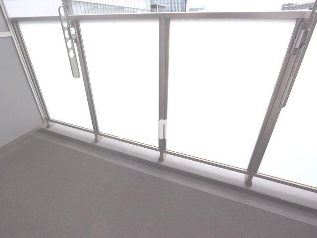 バルコニー　洗濯物が干せます。