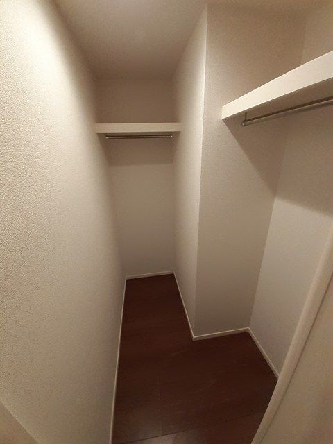 収納　ウォークインクローゼット