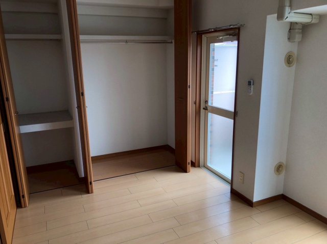 収納　同建物別部屋 現況優先