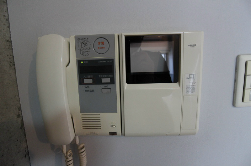 セキュリティ　インターホン　※別室参考写真