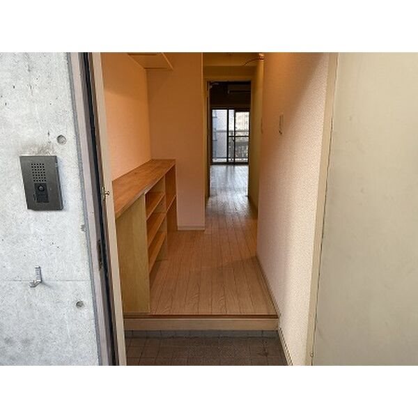 玄関　玄関　※別室参考写真