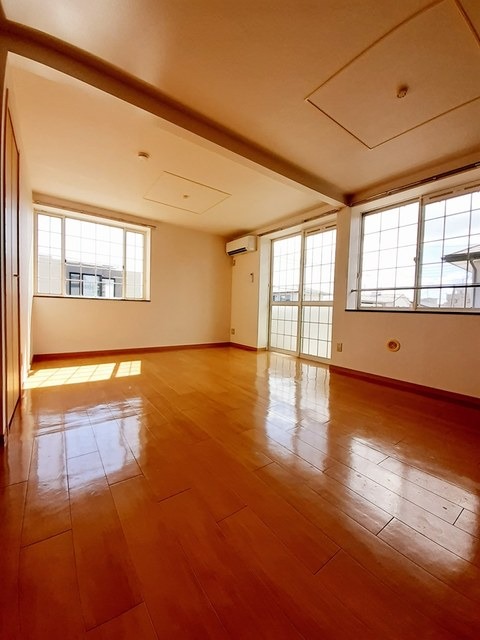 居室・リビング　図面と現状に相違がある場合には現状を優先