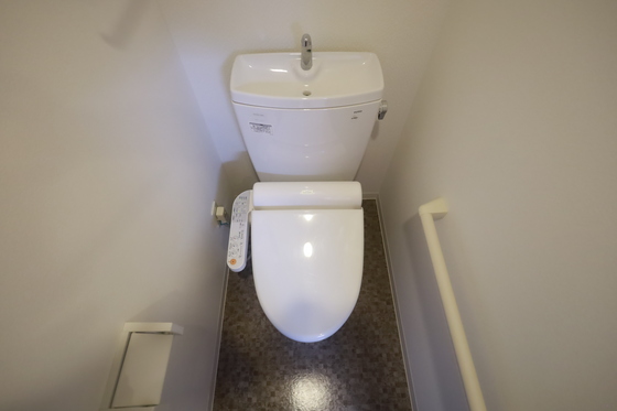 トイレ　※別部屋の写真です