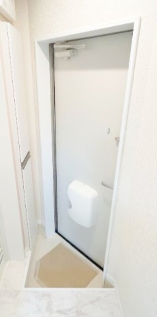 玄関　同タイプ写真