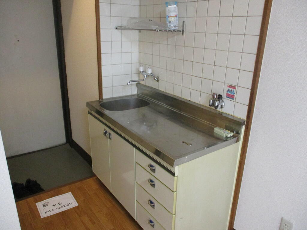 小田急線 千歳船橋駅 徒歩8分 7階建 築44年のキッチン写真