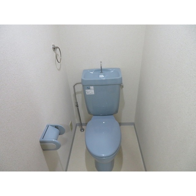トイレ　写真別部屋