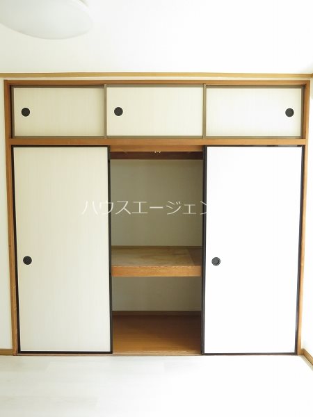 収納　たっぷり入りそうな収納ですね！