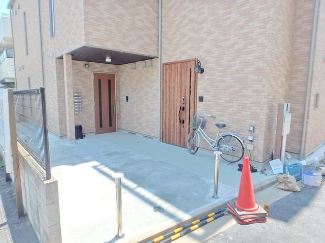 エントランス　★入口★