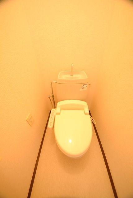 トイレ　★洗浄機付きの洋式トイレです★