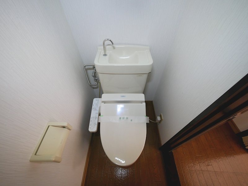 トイレ　トイレ