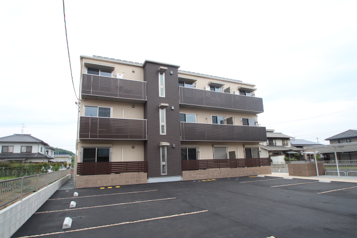 建物外観　Nスタイルホームにお任せ下さい♪