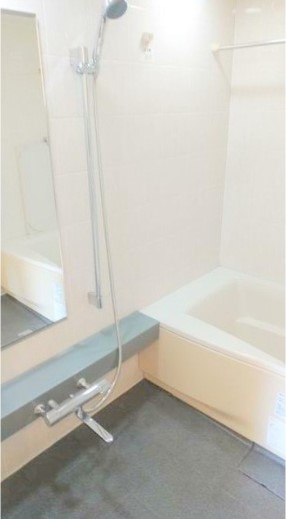 バス・シャワールーム　1LDK別部屋参考写真です。