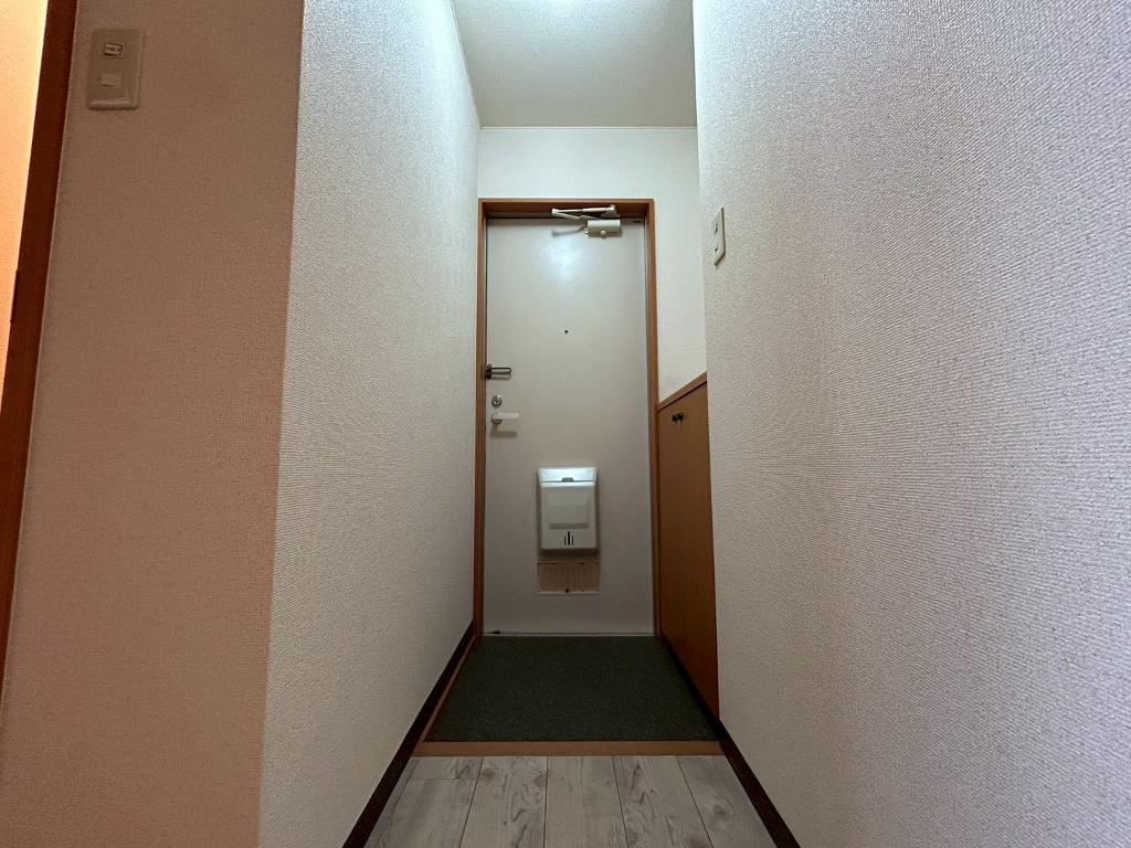 玄関　フィオーレ城西