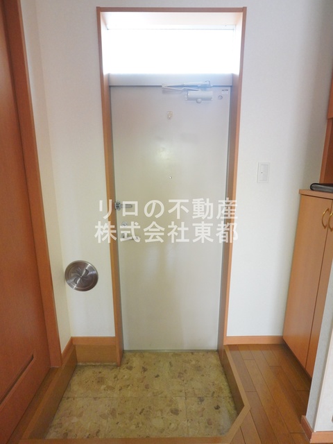 その他共有部分　雨の日でも安心して停められる屋根付駐輪場☆