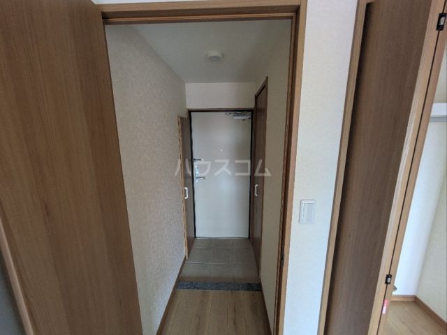 グランインカム曙の玄関写真