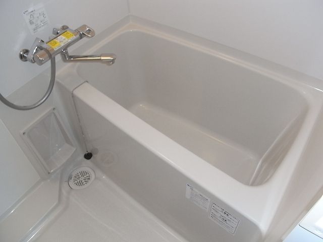 バス・シャワールーム　浴室乾燥機付きバスルーム