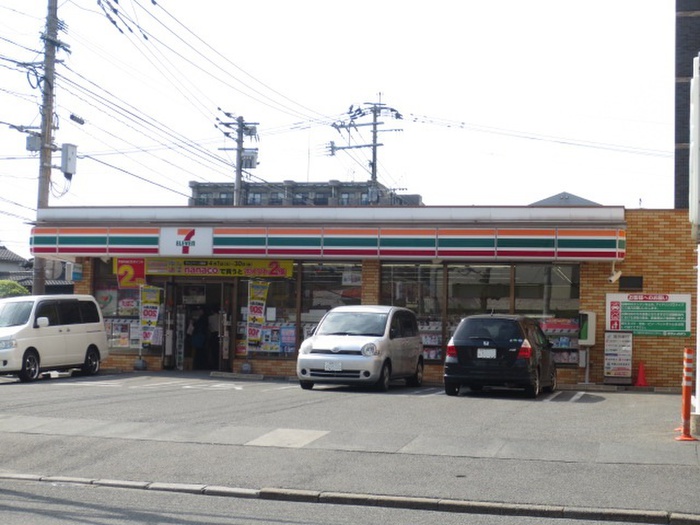 コンビニ　セブンイレブン博多東雲町3丁目店（コンビニ）まで201m