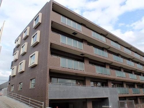 建物外観　オートロック付き