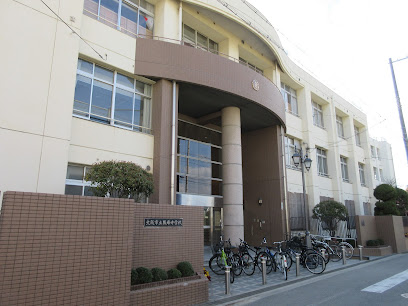 中学校　大阪市立阪南中学校（中学校）まで532m