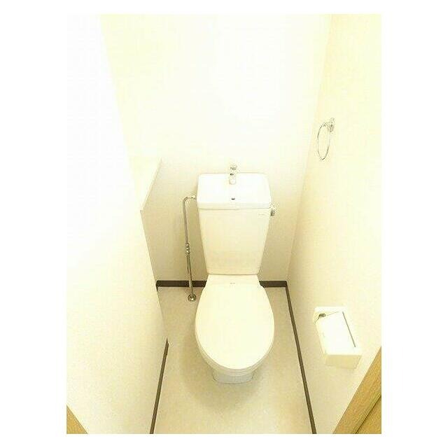 トイレ　※同仕様写真含む