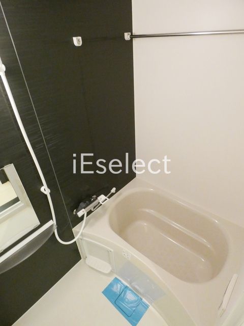 バス・シャワールーム　一日の疲れを癒すバスルームです。