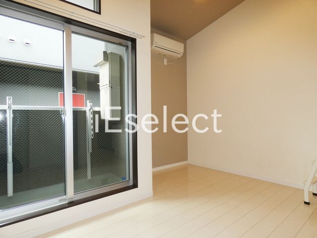 居室・リビング　アクセントクロスのお部屋です。