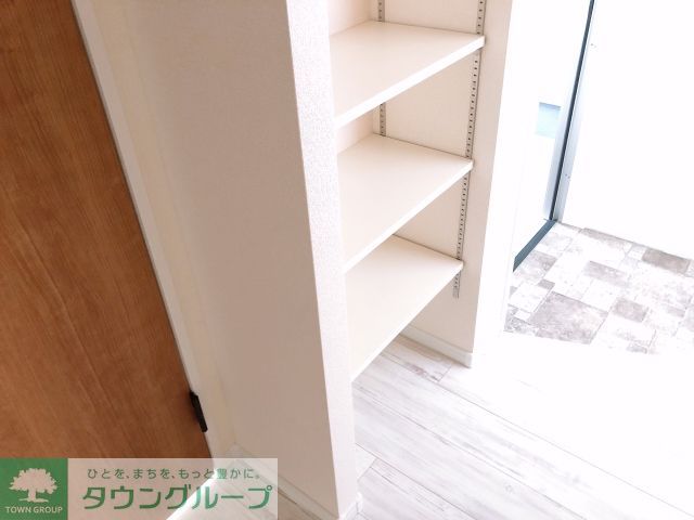 収納　可動棚