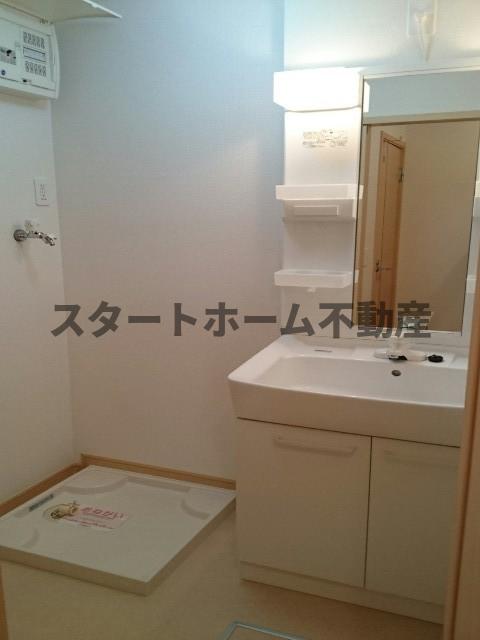 洗面設備　広い洗面スペース